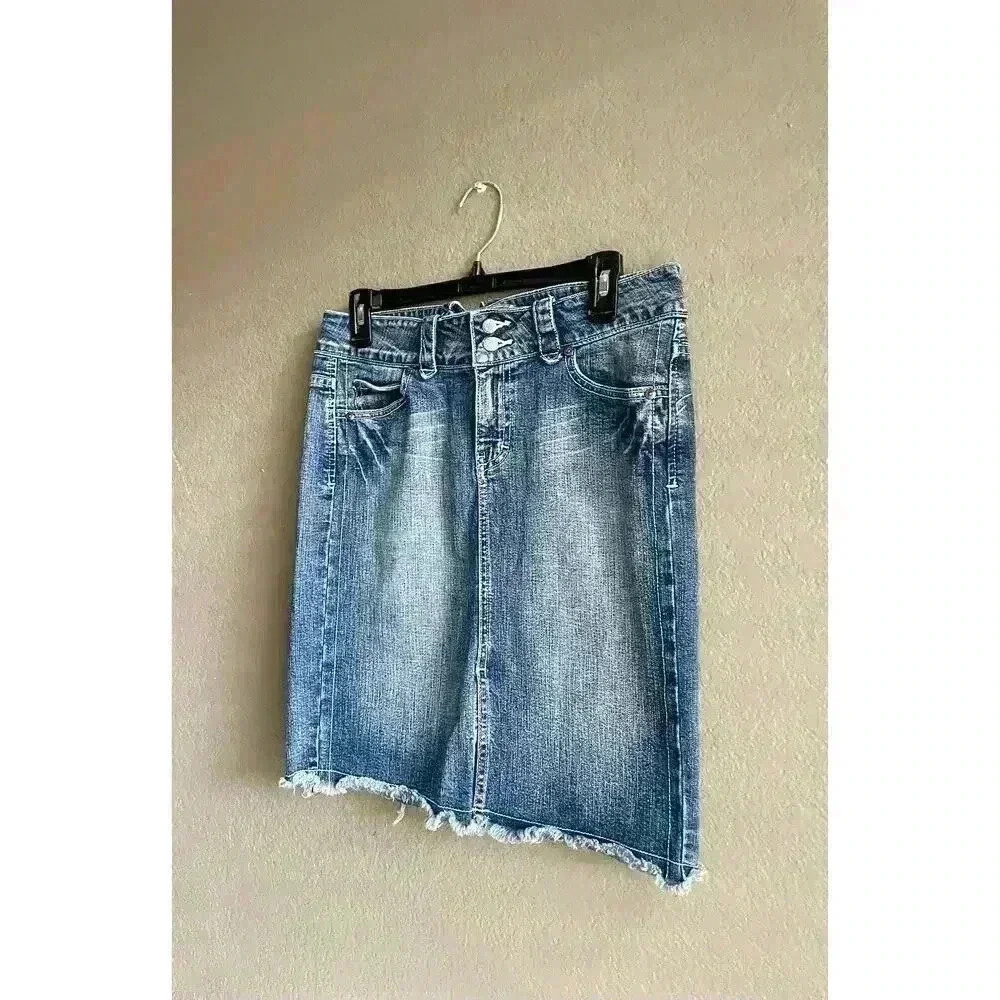 Y2k 2000's Guess mini denim skirt size 29‎ Frayed Hem coastal barn streetware - Picture 3 of 9